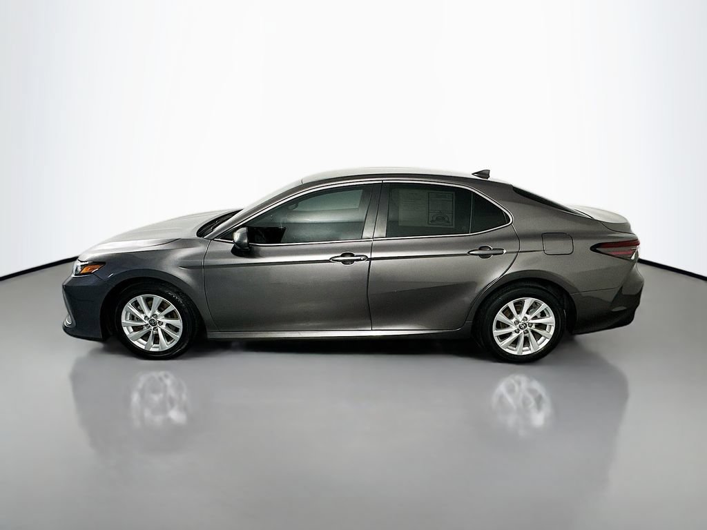 Used 2023 Toyota Camry LE FWD image 4