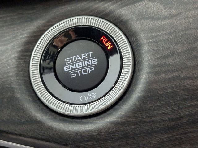 Used 2023 Jeep Grand Cherokee L Limited w/ Luxury Tech Group II image 25