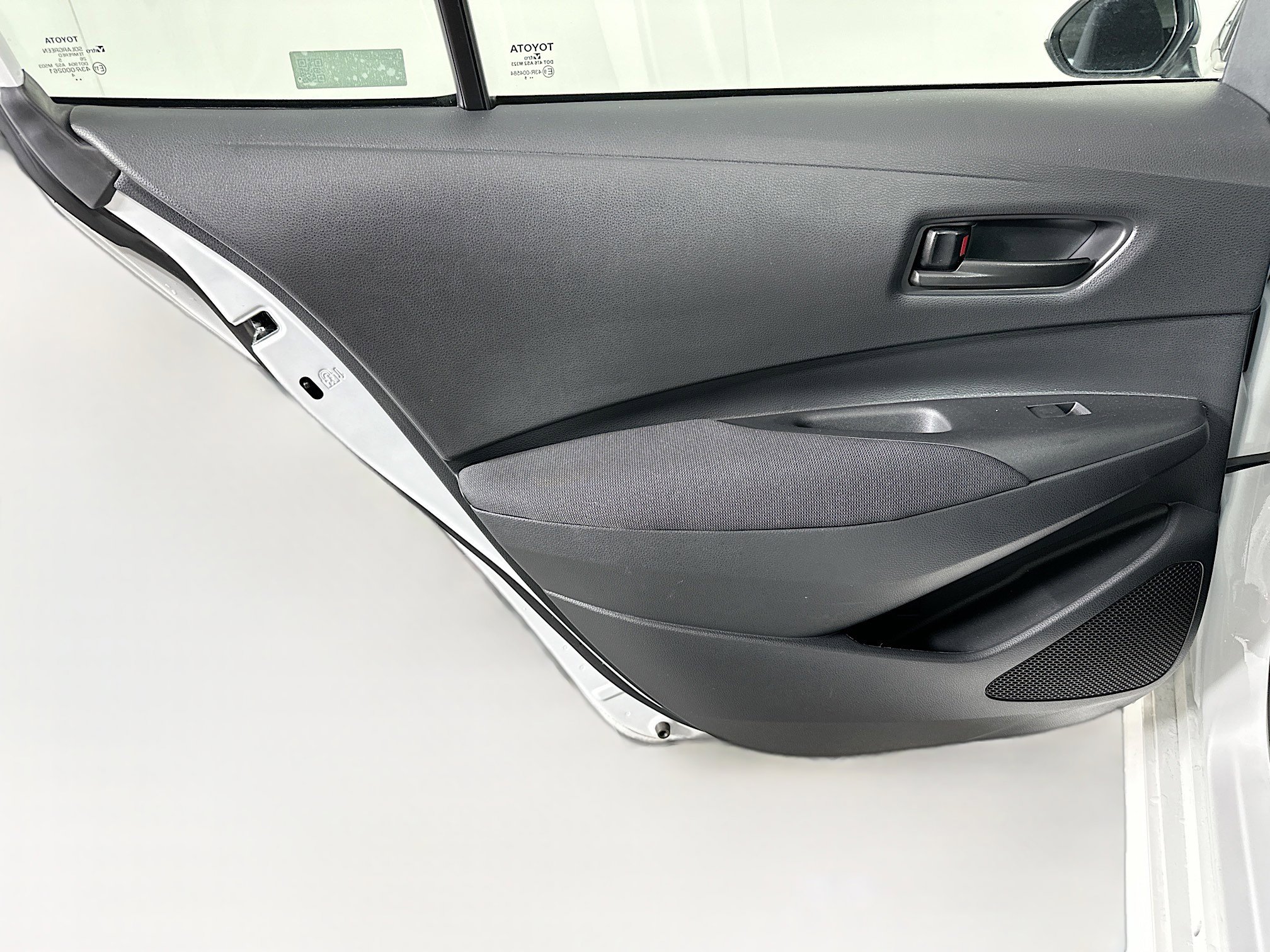 Used 2025 Toyota Corolla LE image 25