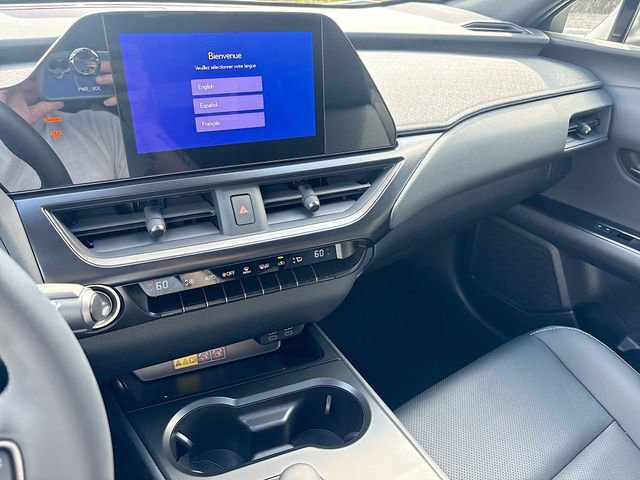 Used 2025 Lexus UX 300h FWD w/ Accessory Package (Z1) image 27