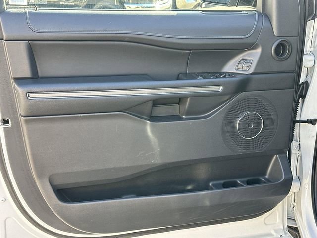 Used 2024 Ford Expedition Max XLT image 21
