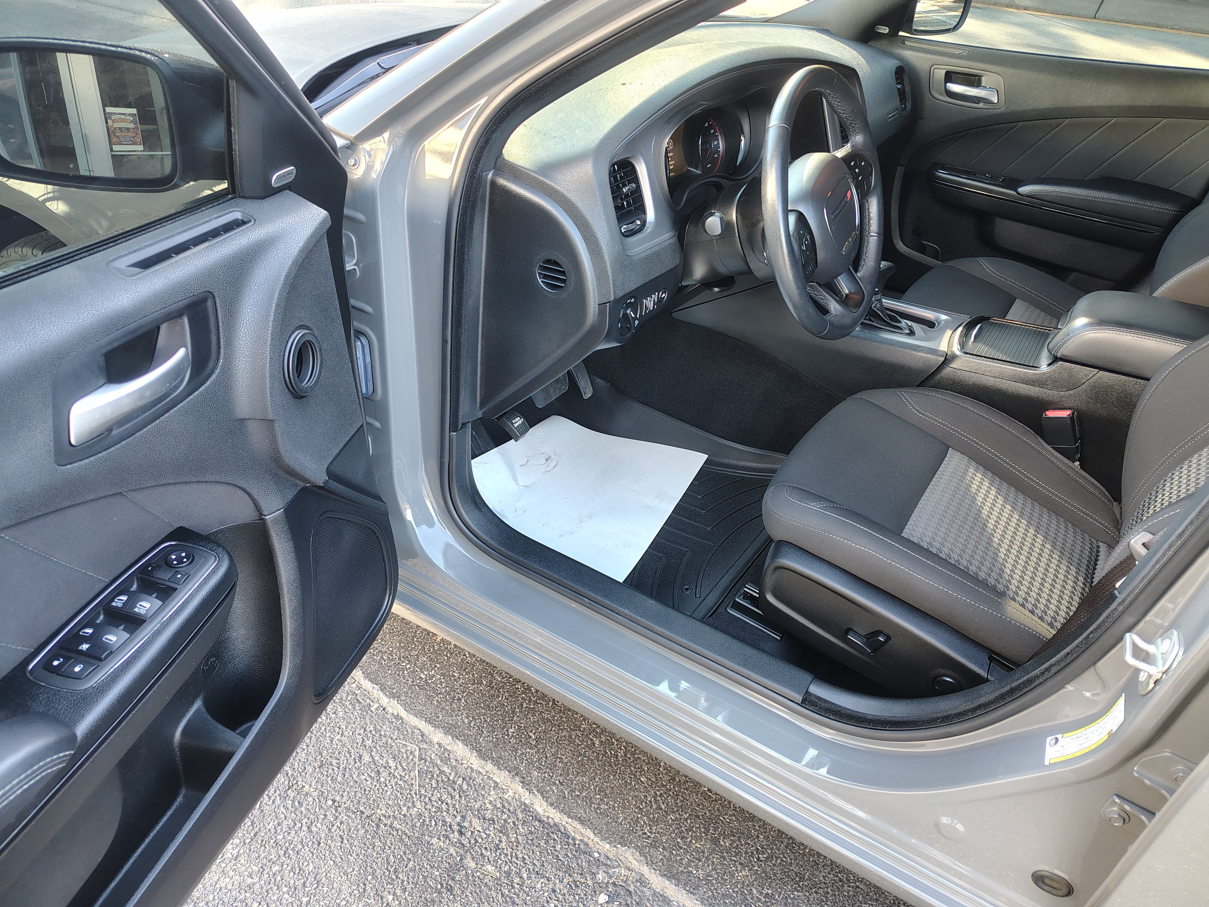 Certified 2023 Dodge Charger SXT w/ Blacktop Package AWD/4WD image 13
