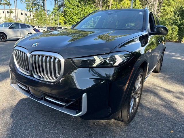 Used 2024 BMW X5 xDrive40i w/ Parking Assistance Package AWD/4WD image 9