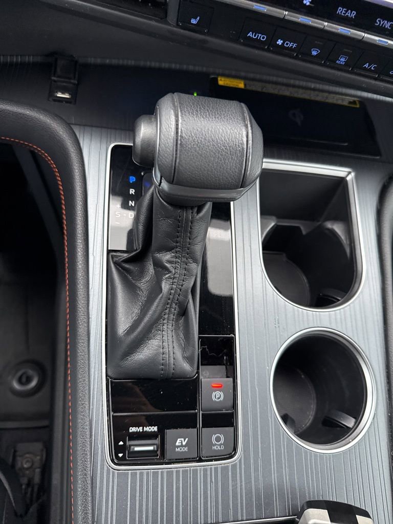 Used 2022 Toyota Sienna XSE w/ XSE Plus Package image 20