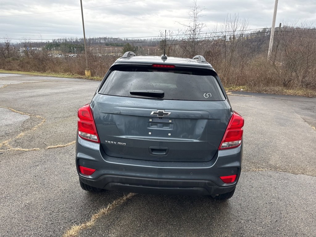 Used 2022 Chevrolet Trax LT w/ Driver Confidence Package image 4