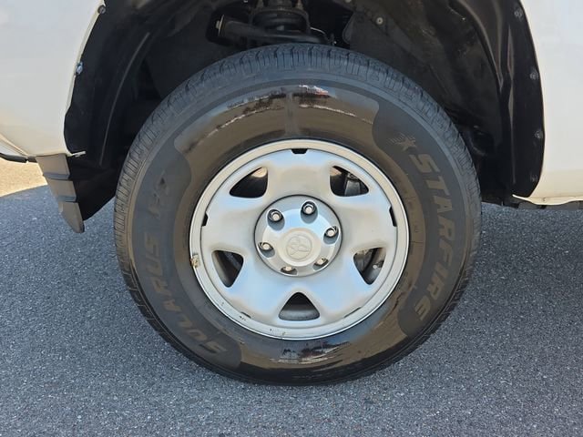 Used 2021 Toyota Tacoma SR w/ SR Convenience Package RWD image 9
