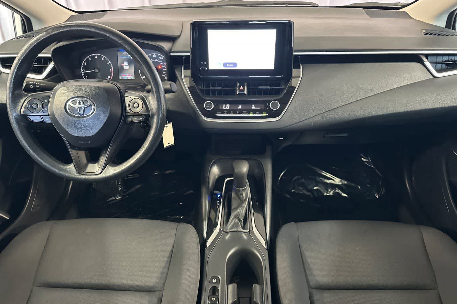 Used 2024 Toyota Corolla LE FWD image 4