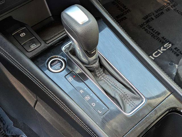 Used 2021 Nissan Kicks SV image 31