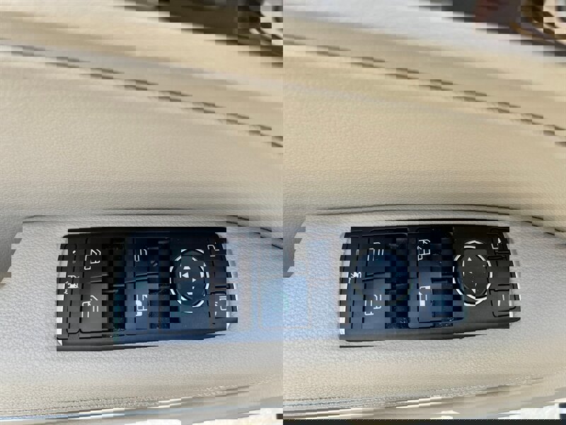 Used 2011 Mercedes-Benz E 350 Coupe image 23