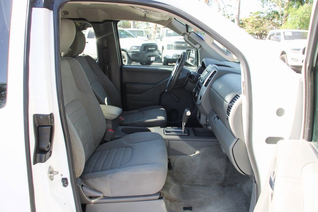 Used 2017 Nissan Frontier S image 30