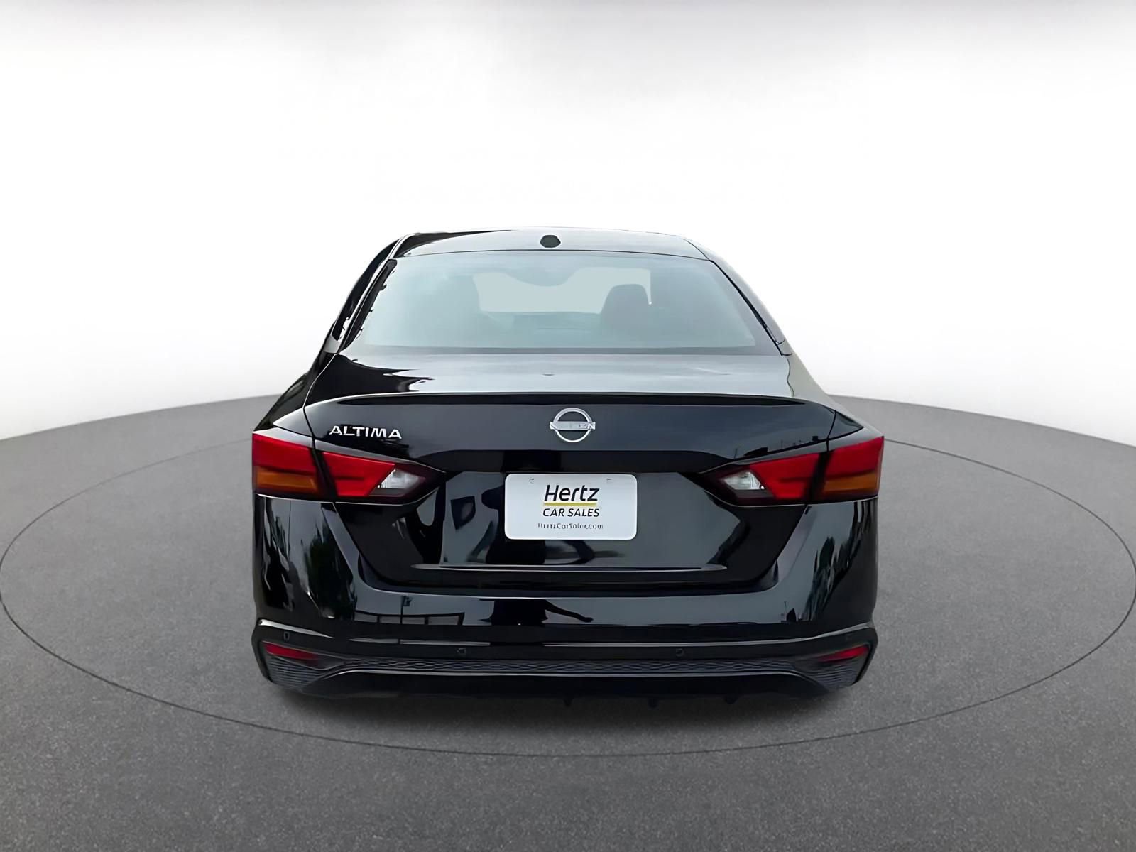 Used 2025 Nissan Altima 2.5 SV image 12