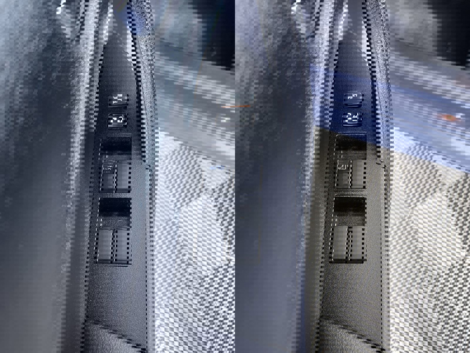 Used 2017 Toyota Corolla XLE image 14