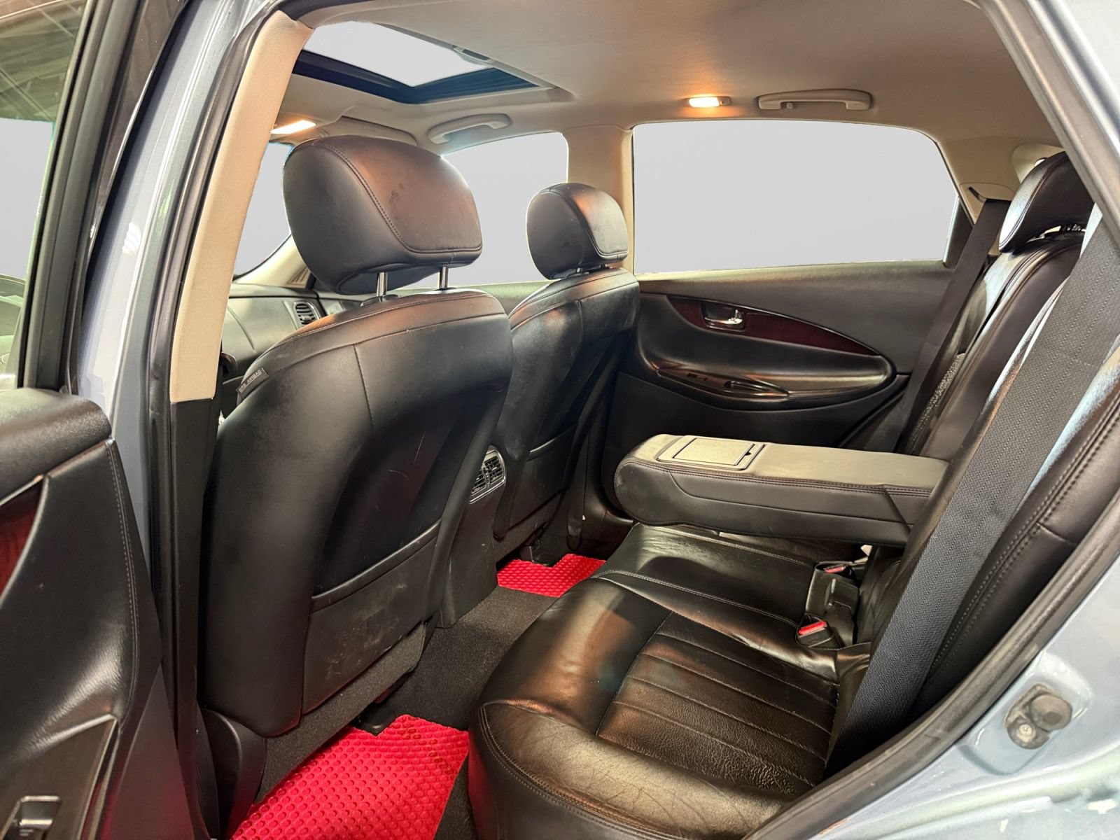 Used 2016 INFINITI QX50 AWD w/ Premium Plus Package image 37