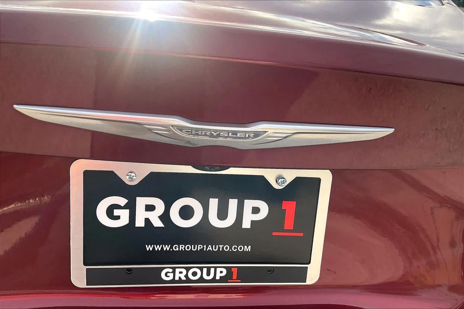 Used 2015 Chrysler 200 Limited w/ Convenience Group FWD image 31