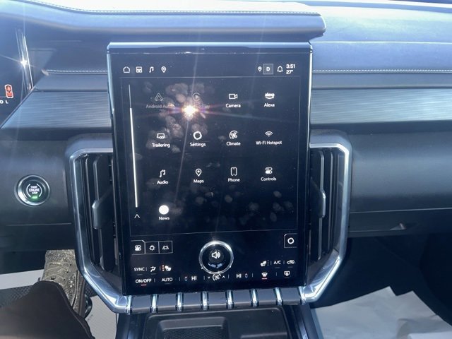 Used 2025 GMC Acadia Elevation image 22