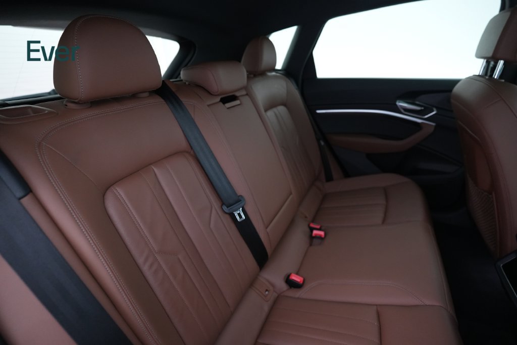 Used 2024 Audi Q8 e-tron Premium AWD/4WD image 5