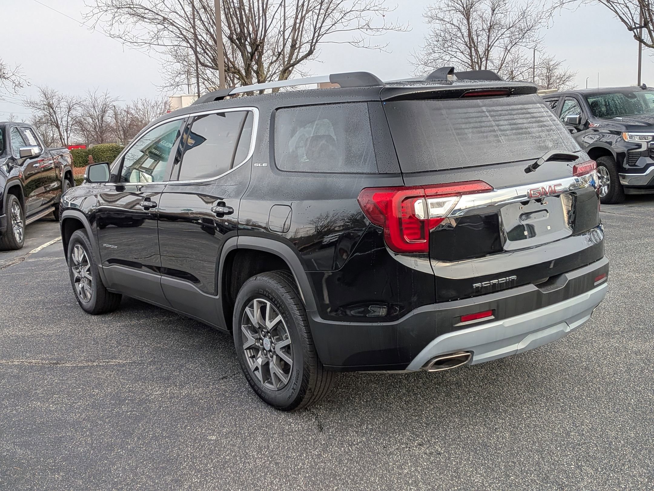 Certified 2023 GMC Acadia SLE w/ Driver Convenience Package image 7