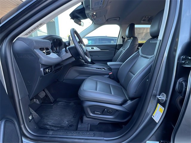 New 2025 Ford Explorer Active w/ Active Comfort Package image 22