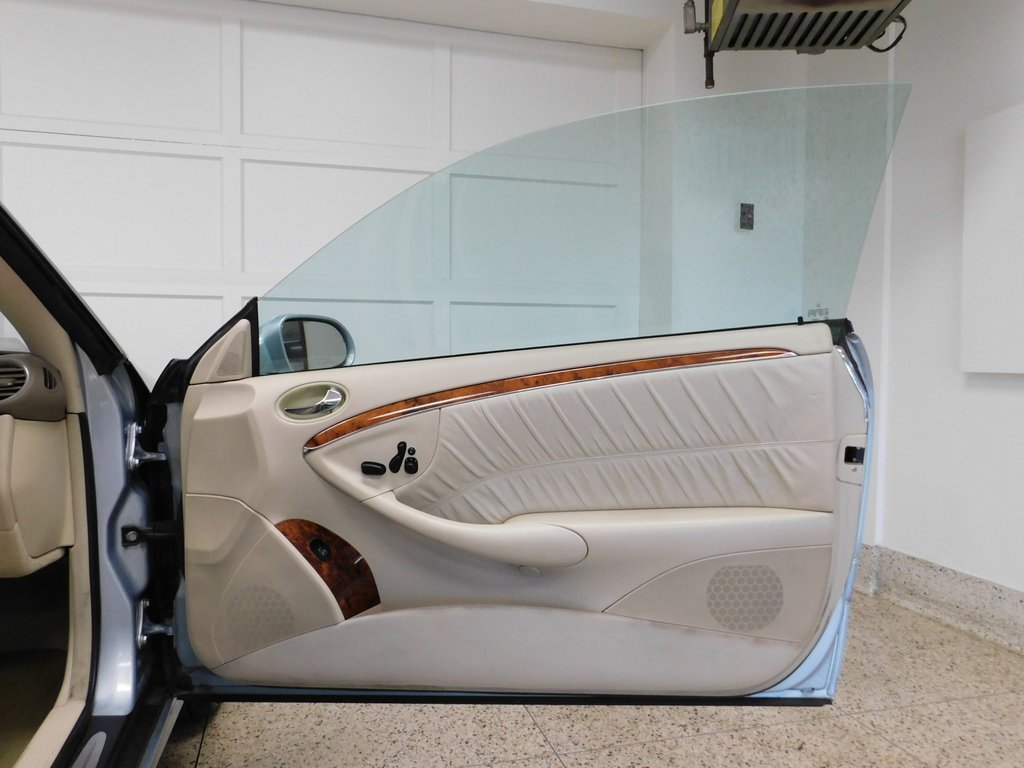 Used 2007 Mercedes-Benz CLK 350 Cabriolet image 73