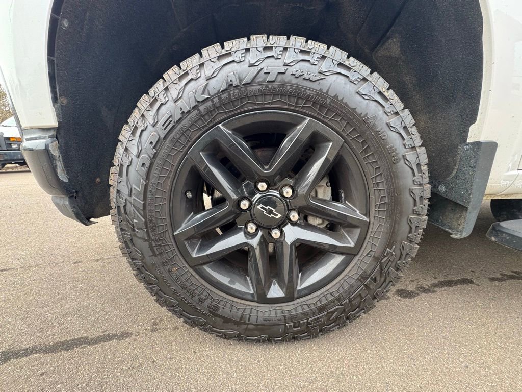 Used 2022 Chevrolet Silverado 1500 LT Trail Boss w/ Bed Protection Package image 16