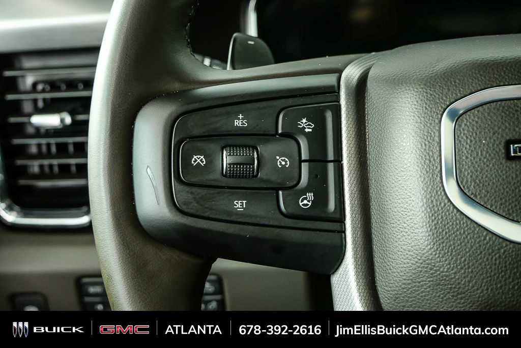 Used 2025 GMC Sierra 1500 Denali w/ Technology Package AWD/4WD image 11