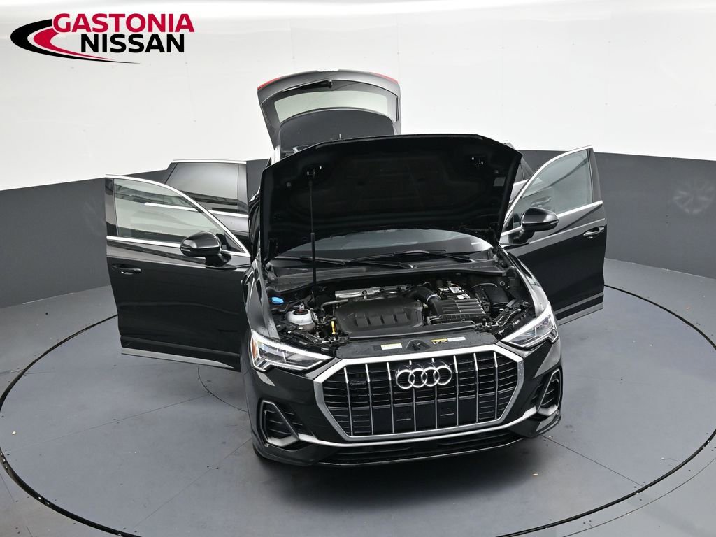 Used 2023 Audi Q3 2.0T Premium image 34