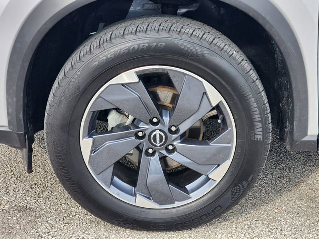 Used 2024 Nissan Rogue SV image 7