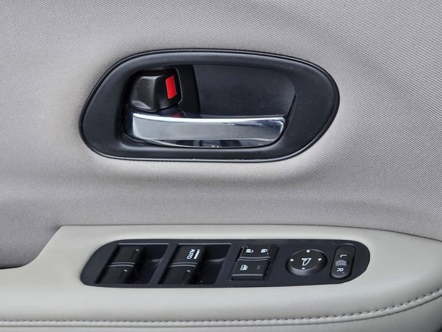 Certified 2018 Honda HR-V LX image 21