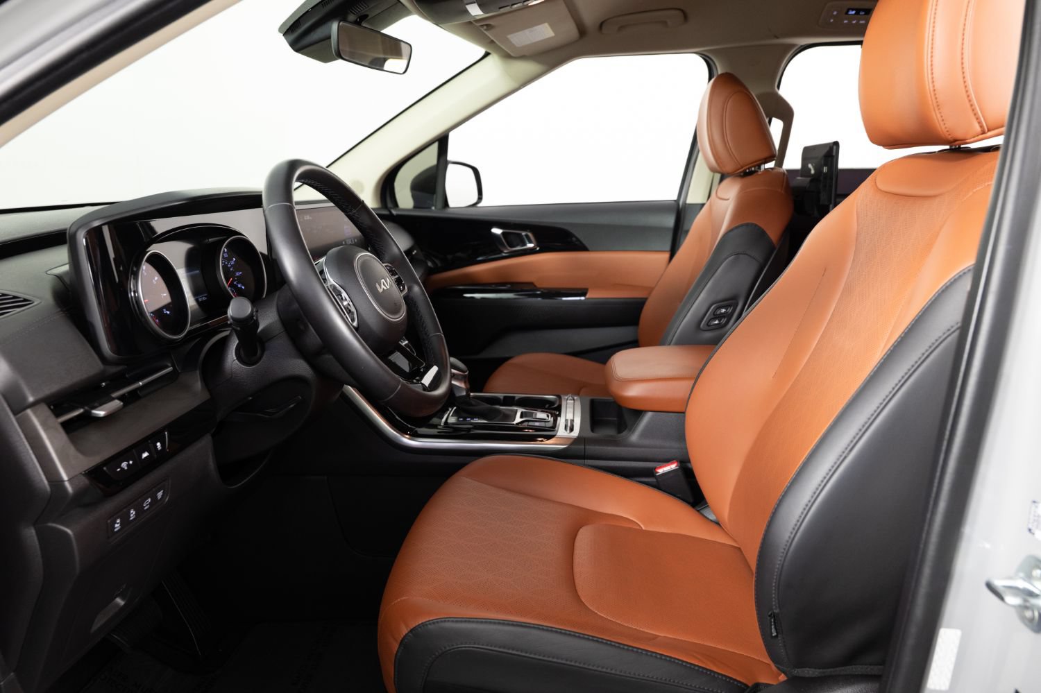 Used 2022 Kia Carnival SX FWD image 15
