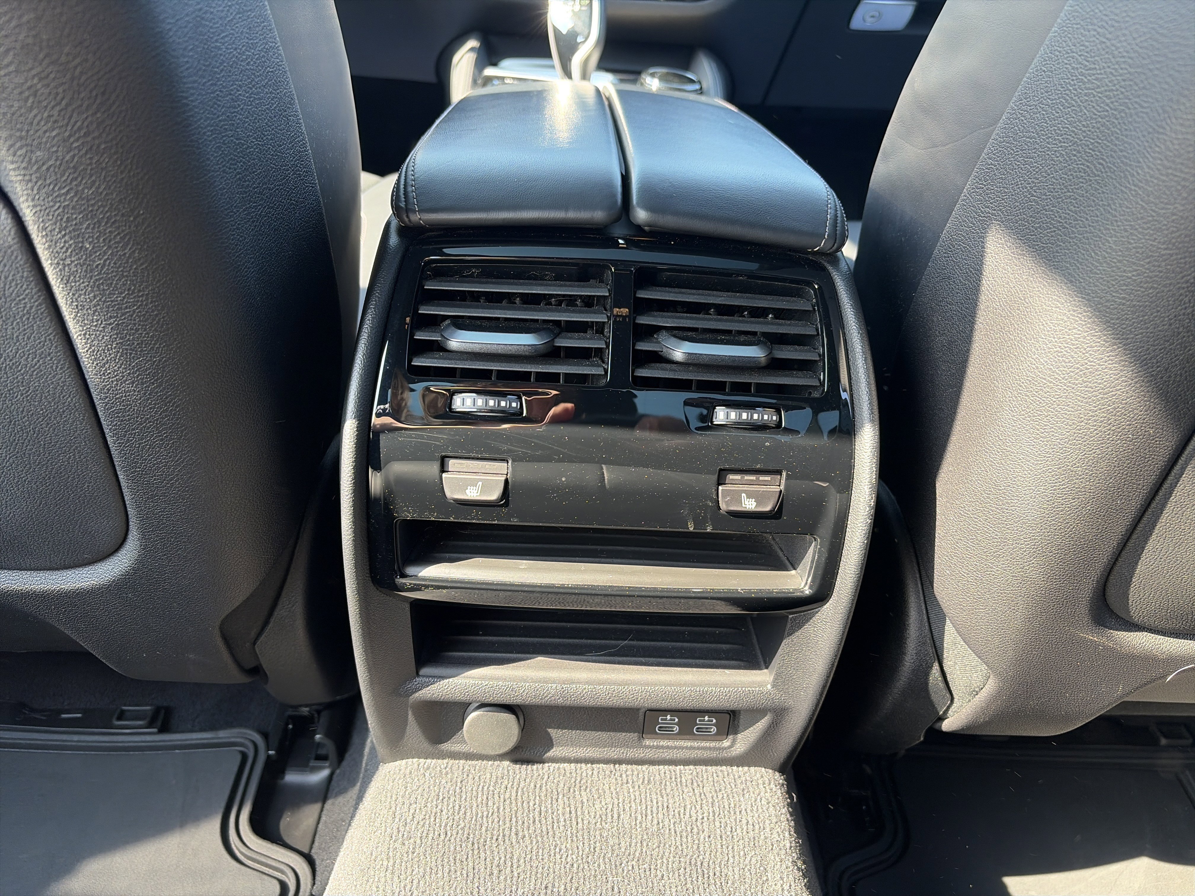 Used 2023 BMW M550i xDrive w/ Executive Package AWD/4WD image 35