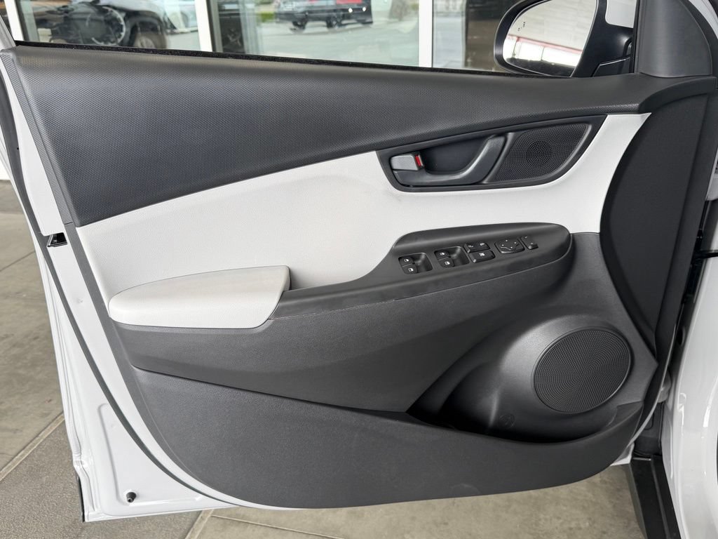 Used 2023 Hyundai Kona SEL FWD image 18