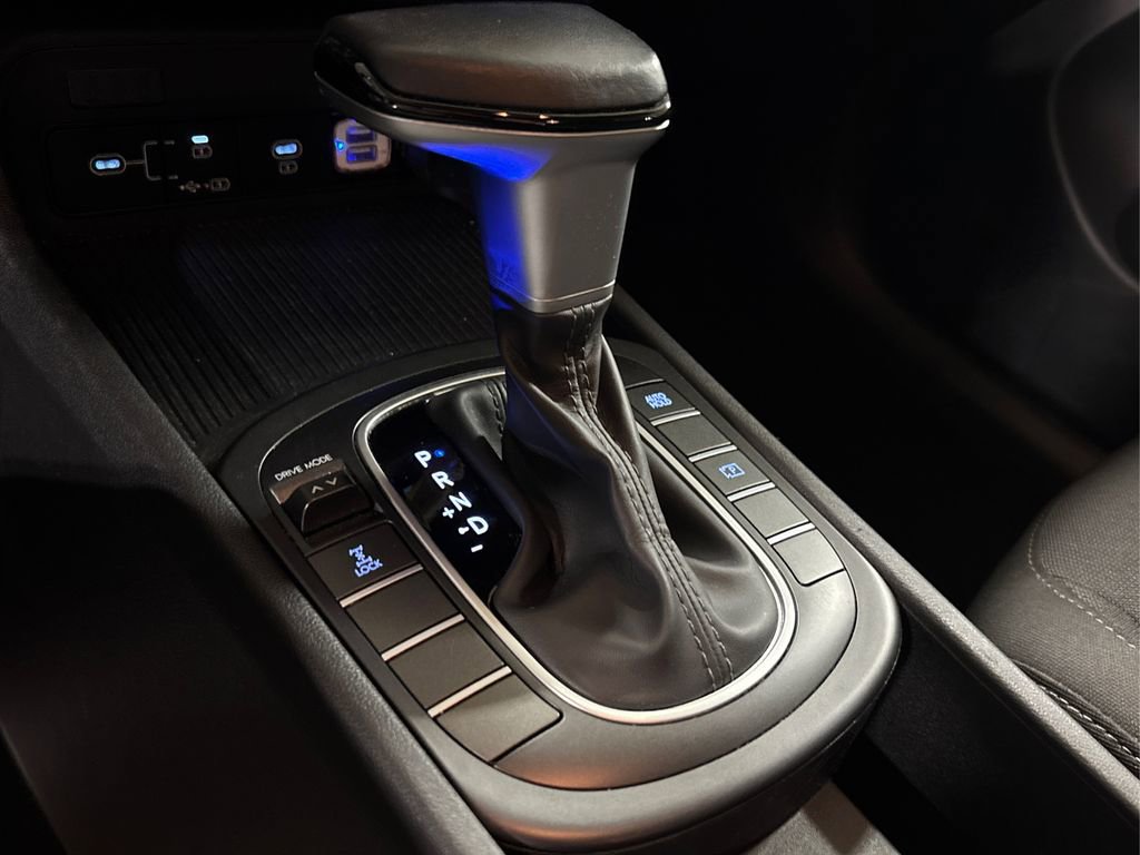 Used 2024 Hyundai Kona SEL image 30