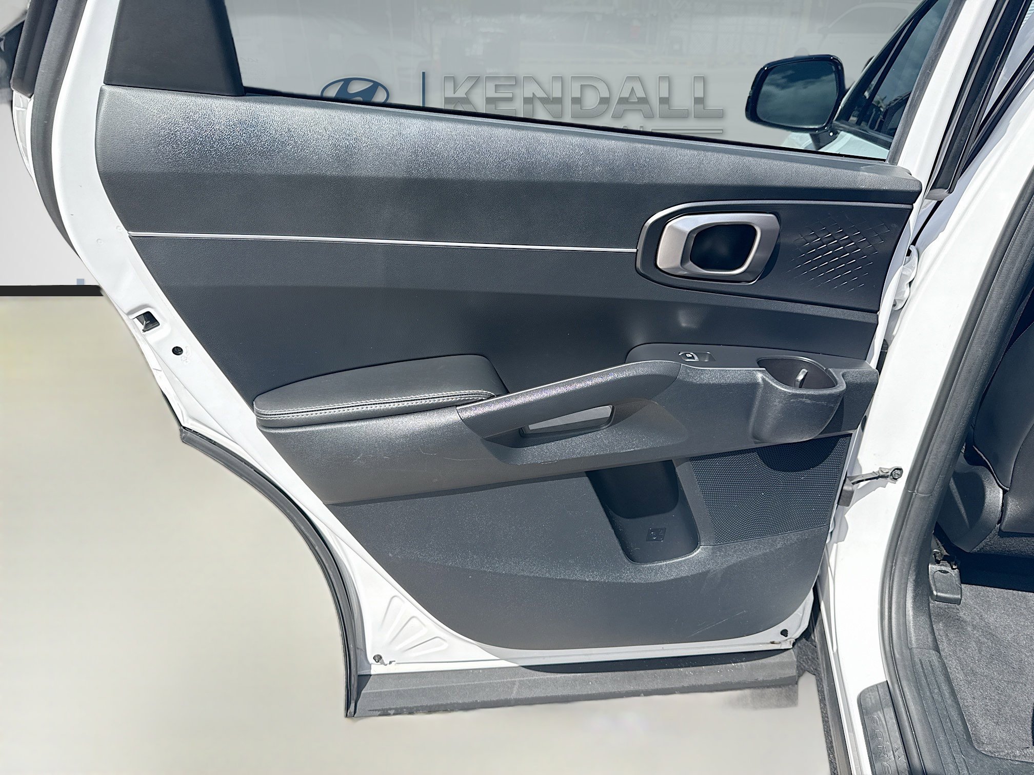 Used 2023 Kia Sorento S image 24