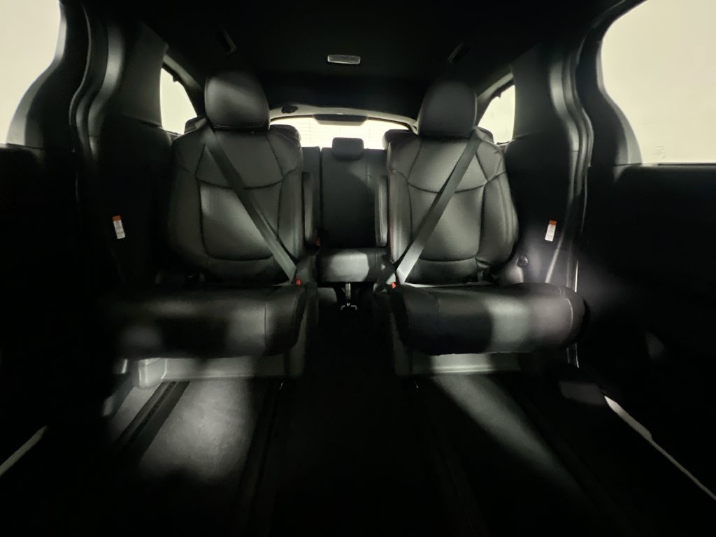 New 2026 Toyota Sienna XSE FWD image 29