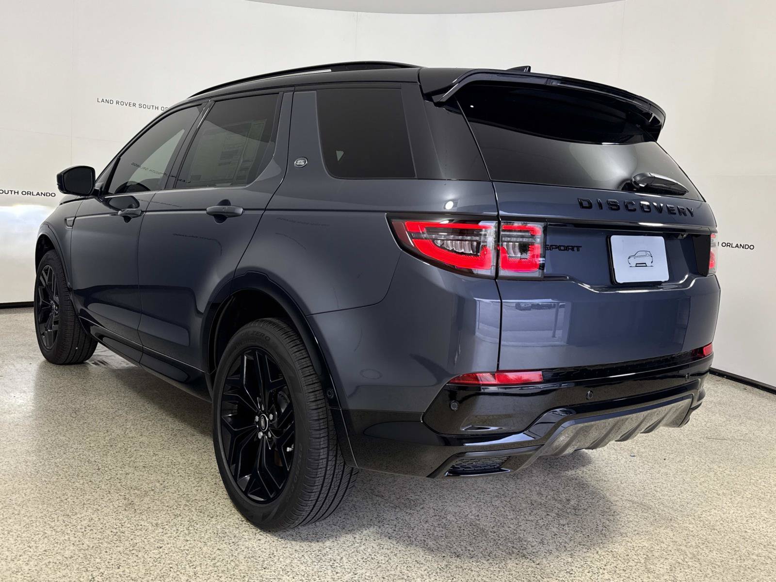 New 2026 Land Rover Discovery Sport Landmark AWD/4WD image 3