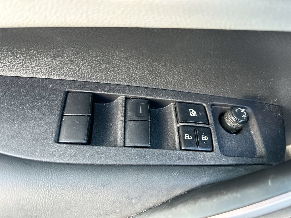 Used 2024 Toyota Corolla SE FWD image 12