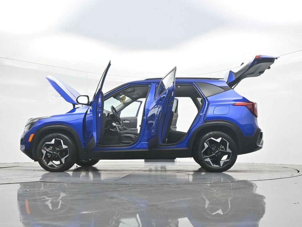 Used 2025 Kia Seltos S FWD image 45