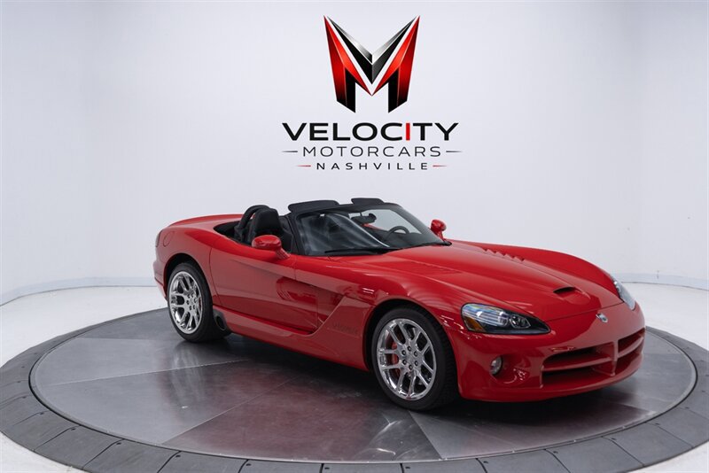 Used 2004 Dodge Viper SRT-10 RWD image 12
