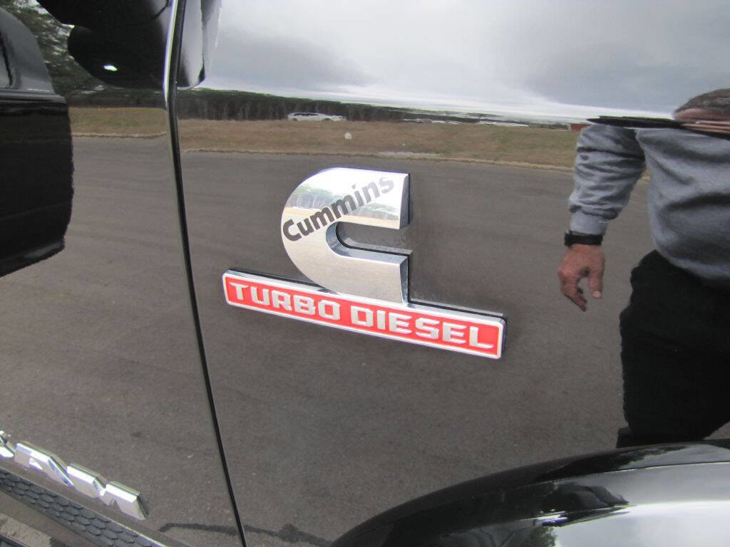 Used 2024 RAM 4500 SLT w/ Quick Order Package 2YG SLT image 30