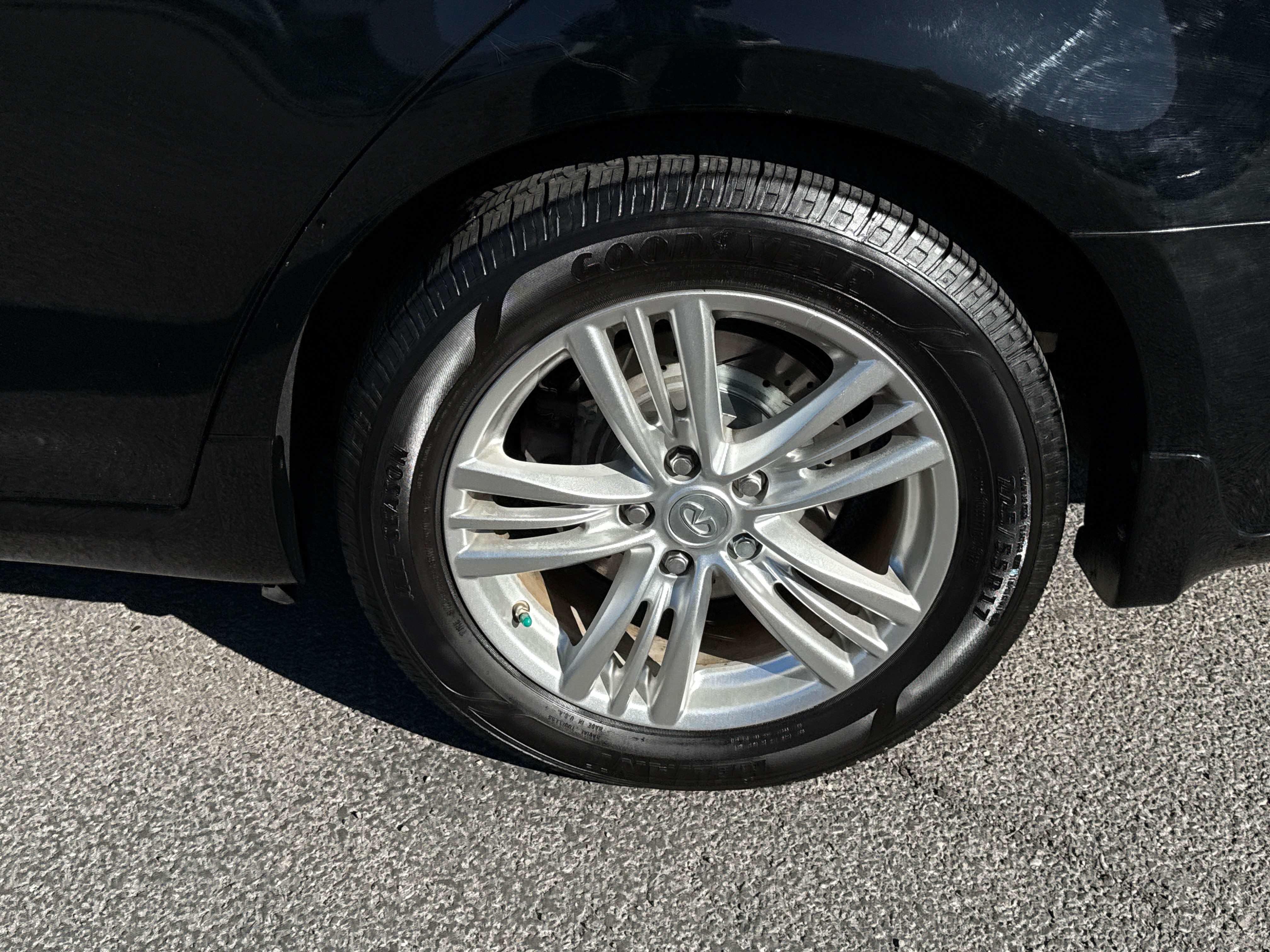 Used 2013 INFINITI G37 x Sedan w/ Premium Pkg AWD/4WD image 7