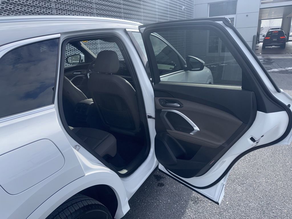 Used 2025 Audi Q5 Premium w/ Convenience Package image 9