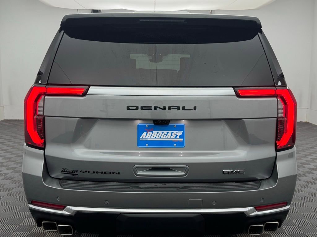 New 2026 GMC Yukon XL Denali w/ Denali Reserve Package image 12