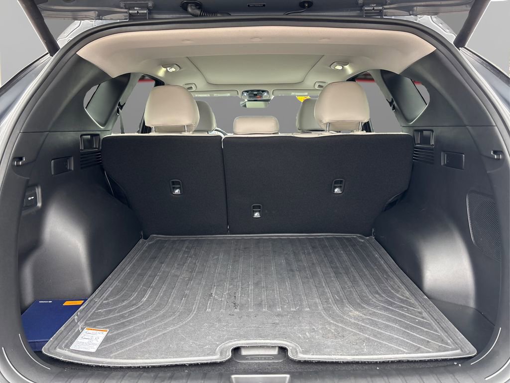 Used 2025 Hyundai Tucson Limited image 11