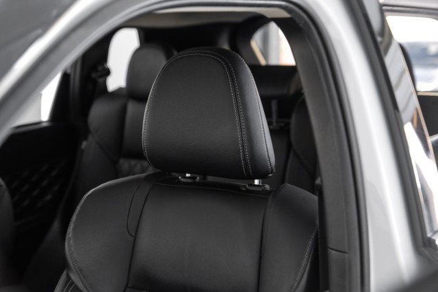 Used 2022 Mitsubishi Outlander SEL image 31