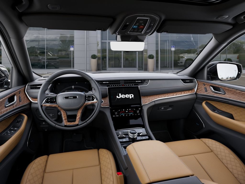 New 2025 Jeep Grand Cherokee Summit w/ Adv Protech Group IV AWD/4WD image 15