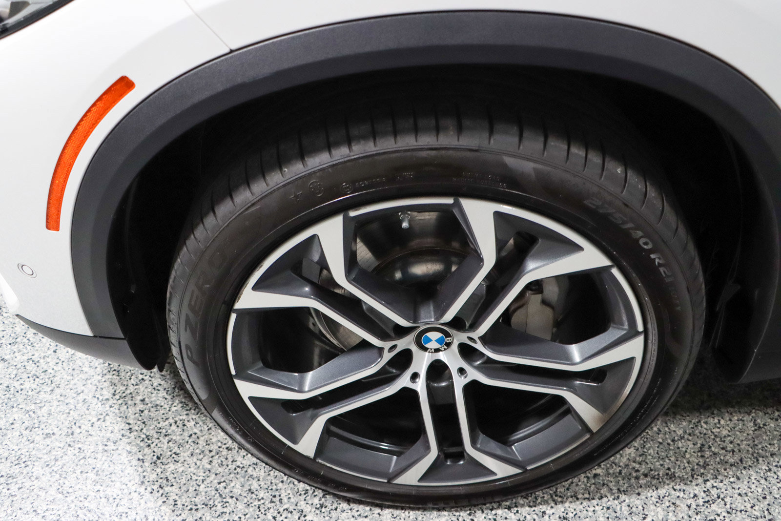 Used 2022 BMW X5 sDrive40i w/ Premium Package image 11