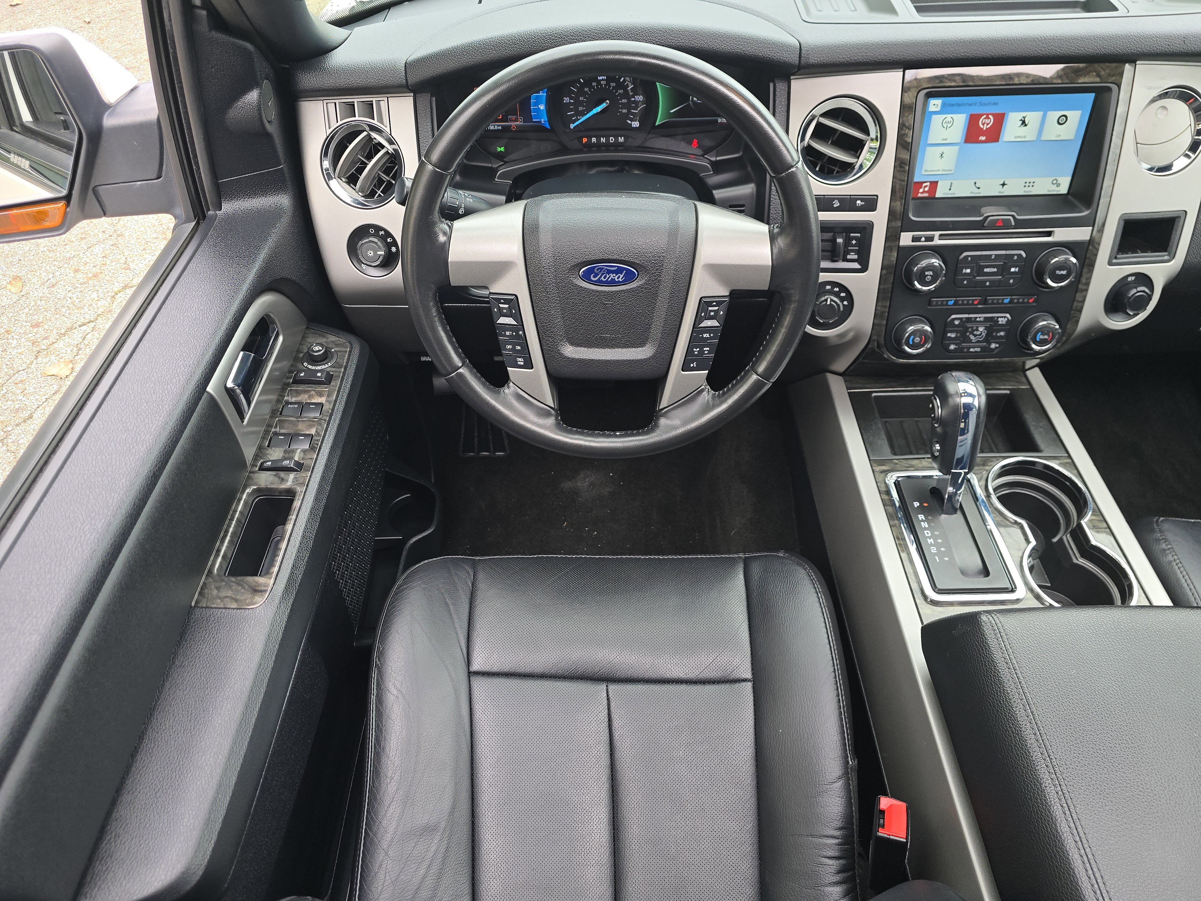 Used 2016 Ford Expedition EL Limited w/ Equipment Group 301A AWD/4WD image 23