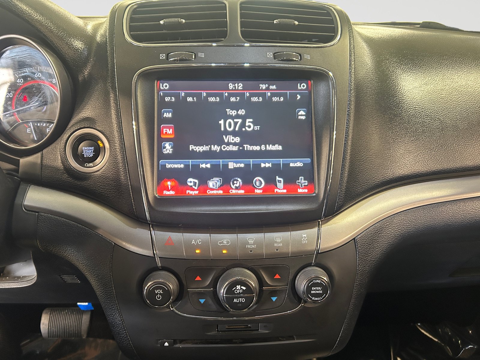 Used 2019 Dodge Journey Crossroad w/ Navigation Group FWD image 15