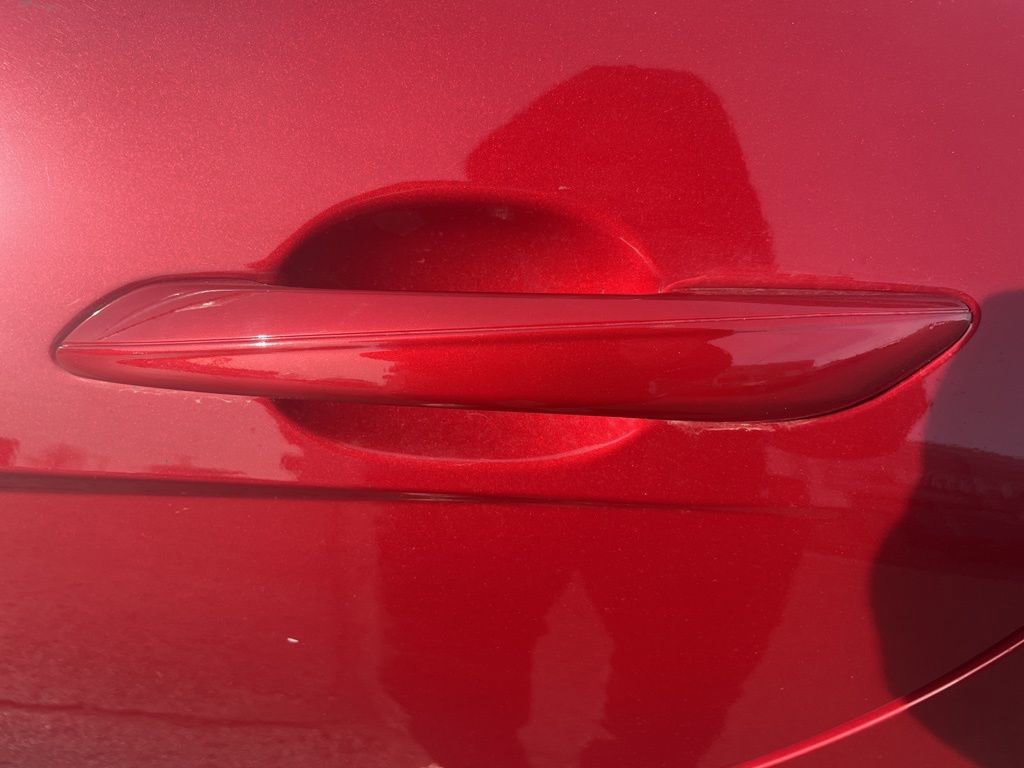 Used 2025 Hyundai Elantra Limited image 17