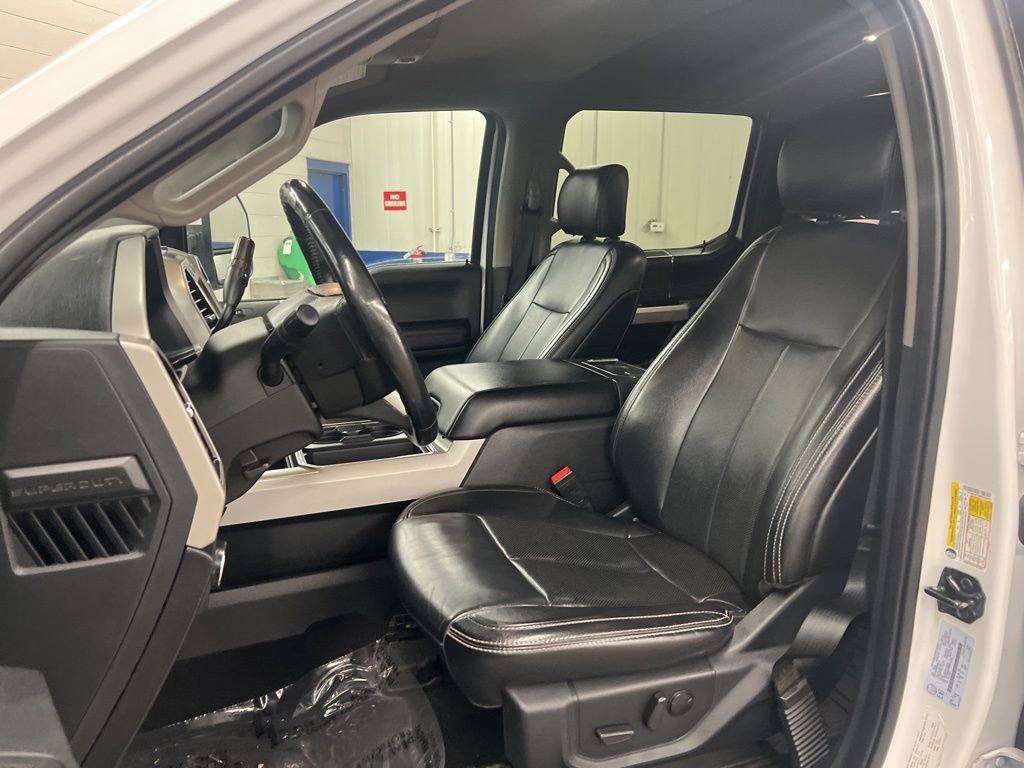 Used 2021 Ford F350 Lariat image 14